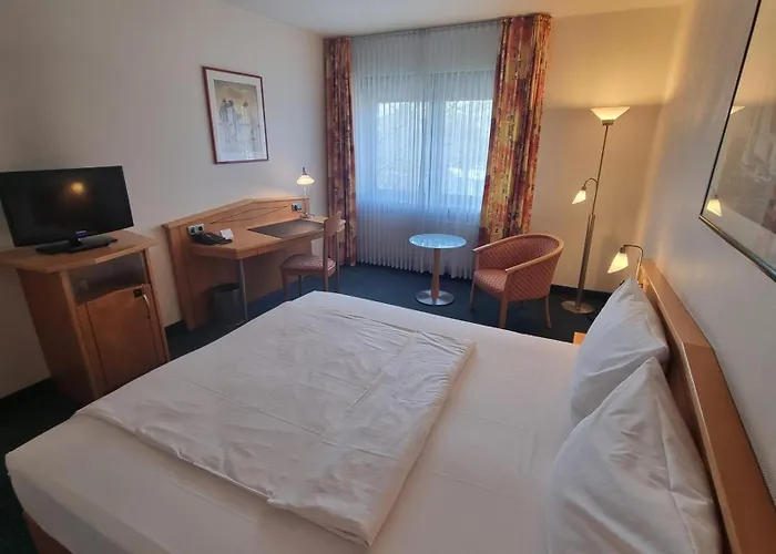 Hotel Panorama Hamburg-billstedt 4*