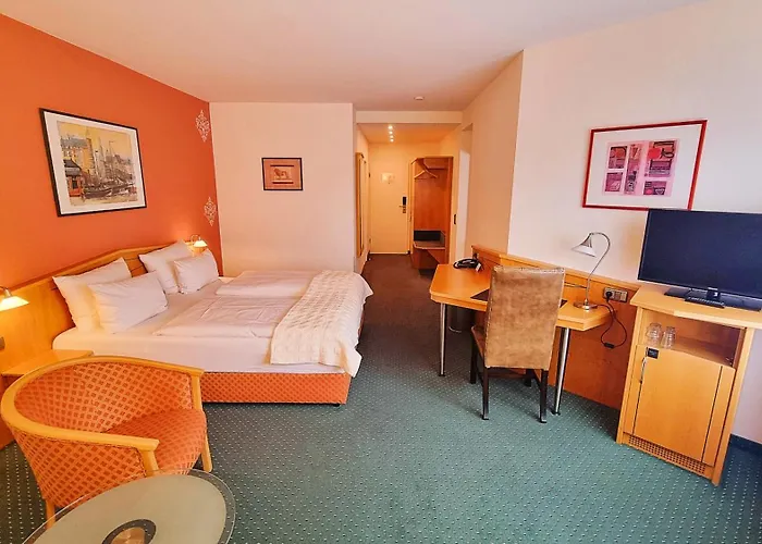Hotel Panorama Hamburg-billstedt 4*